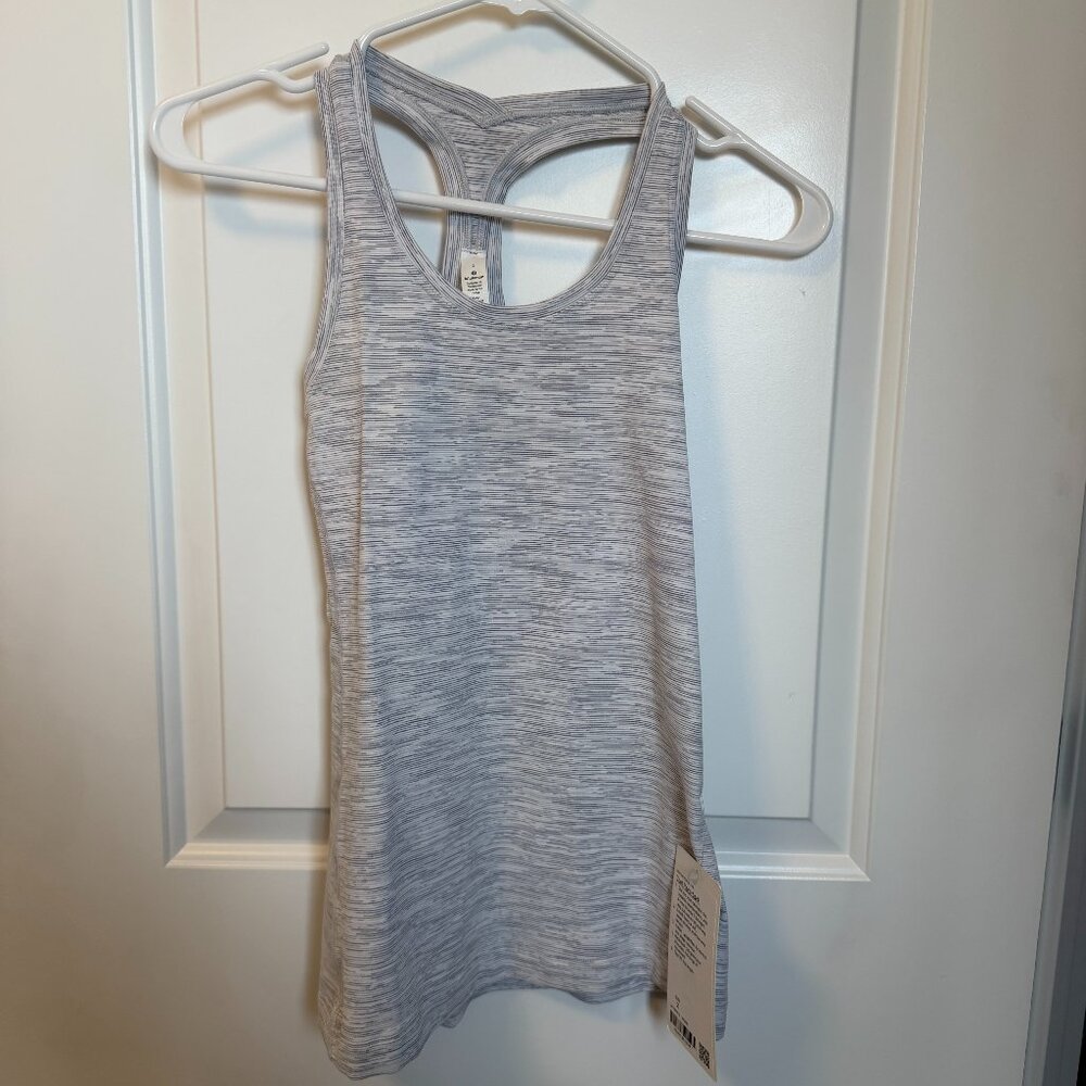 NWT Lululemon Cool Racerback Size 2 Wee Are From Space Grey